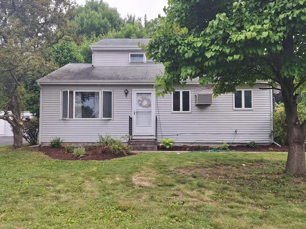 29 Hillcrest Ave, Plattsburgh, NY 12901