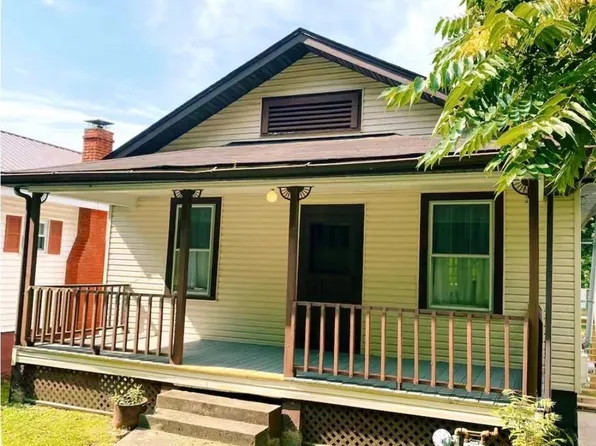 392 Midland Trl, Gauley Bridge, WV 25085