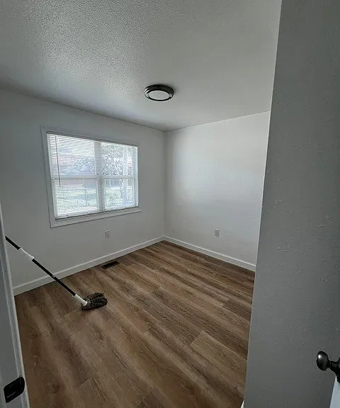 1601 E Arnold St — Photo 4