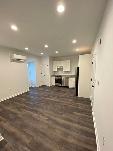 225 High St Photo 1