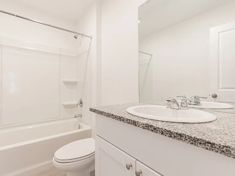 2807 Ruby Xing — Photo 15