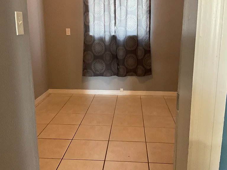 1513 W Rio Vista Ave #B — Photo 9