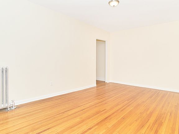2nd image of 736 W 173rd St APT C55