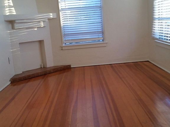 5th image of 3517 Bancroft St