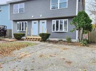 140 Petteys Ave, Providence, RI 02909