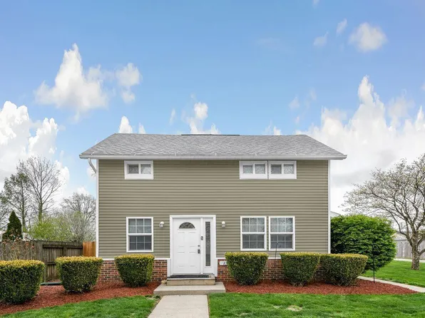 238 S Vine St, Pataskala, OH 43062