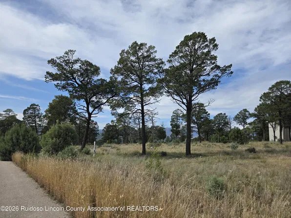 104 Avalon Ct, Ruidoso, NM 88345