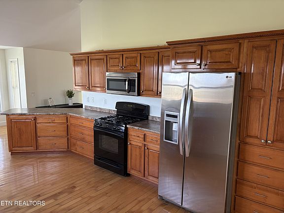 5th image of 1032 Kendall Smith Rd