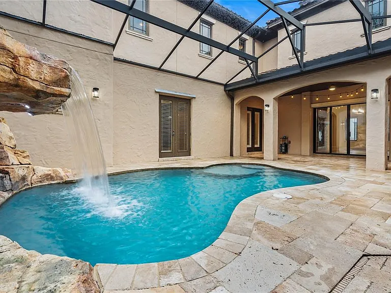 9841 Covent Garden Dr — Photo 9