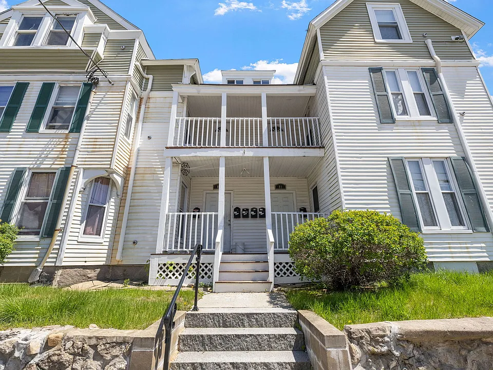 87 Ashland St #3