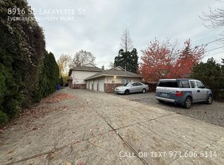 8916 SE Lafayette St, Portland, OR 97266