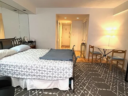 Rented by Douglas Elliman | media 20