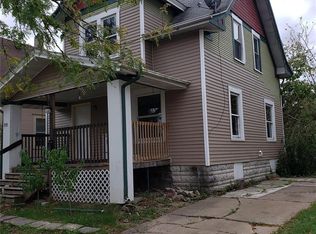 711 15th St SE, Cedar Rapids, IA 52403