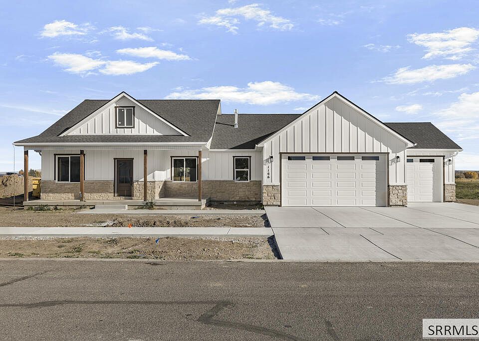 1st image of 1166 Castle Pines Rd