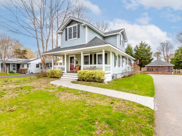 24 Old Bridge Road, Buzzards Bay, MA 02532