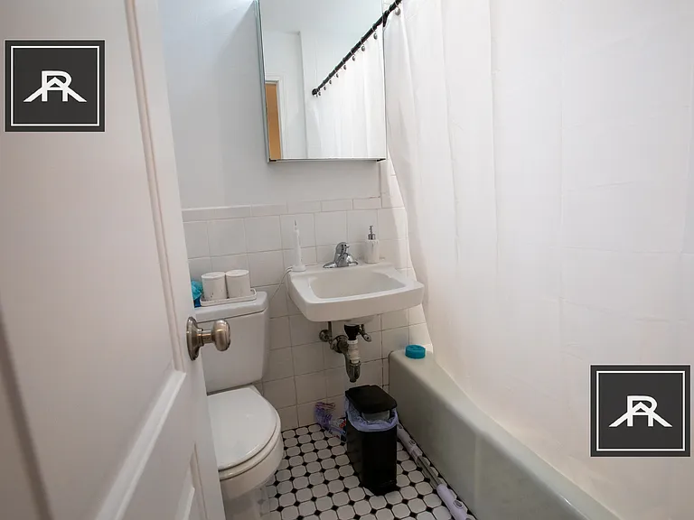 901 Beacon St #12 — Photo 7