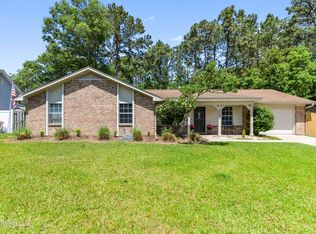9708 Aztec Dr, Ocean Springs, MS 39564