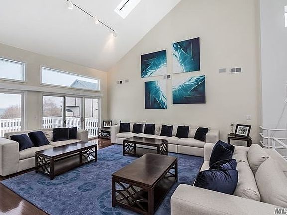 5th image of 80 Hilltop Dr