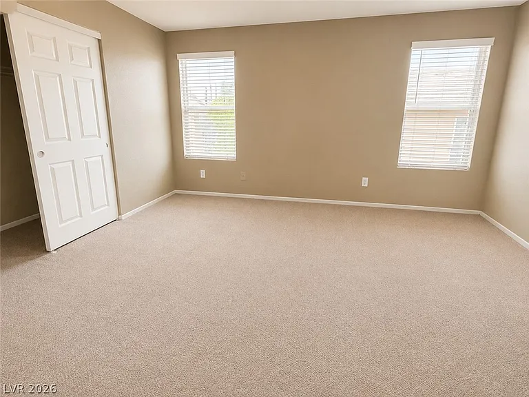 5925 Hudson Woods Ct — Photo 4