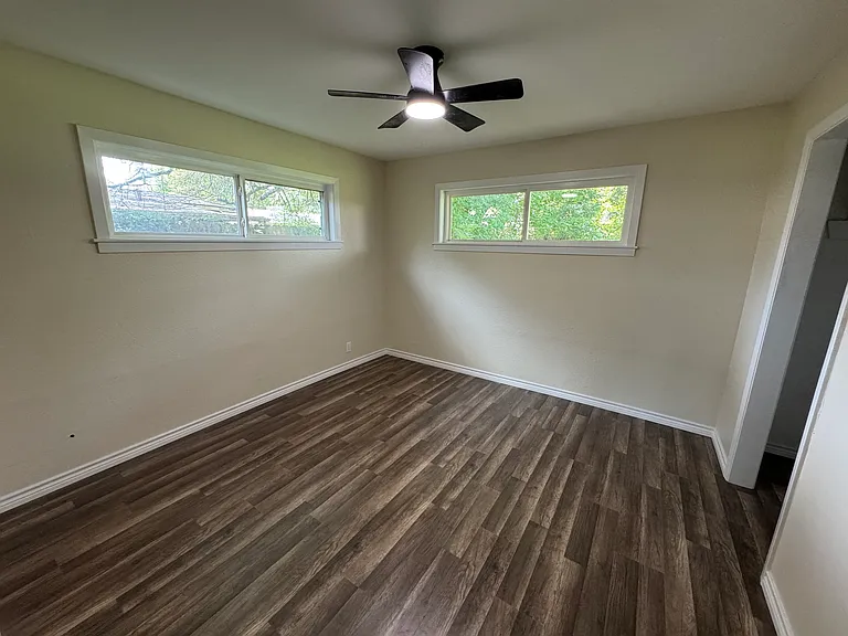 250 Triangle Dr — Photo 6