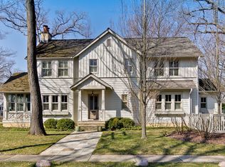 624 E Prospect Ave, Lake Bluff, IL