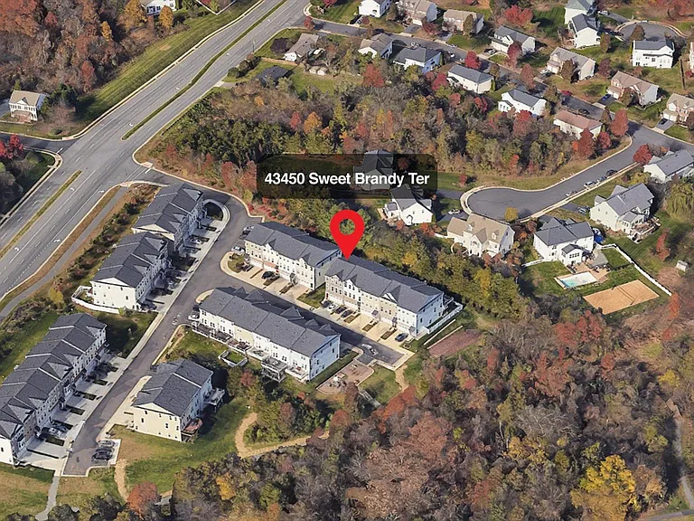 43450 Sweet Brandy Ter — Photo 3