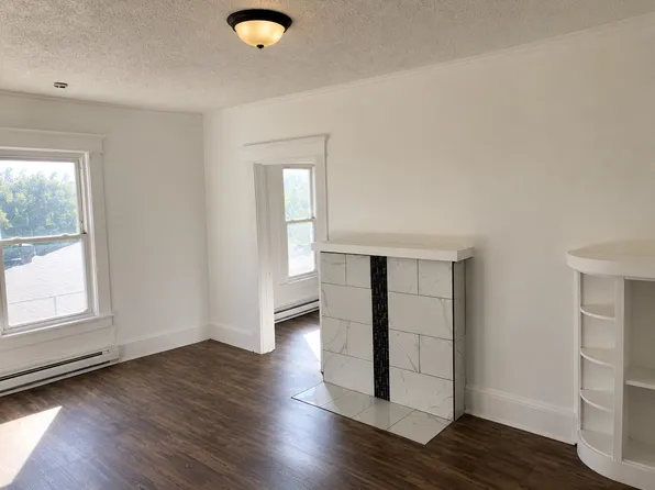 149 S Freedom Ave APT 1, Alliance, OH 44601