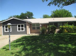 619 Yale Dr, Lancaster, TX 75134