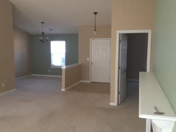 510 Grandview Cir, Powder Springs, GA 30127