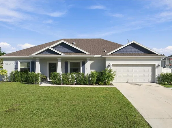 557 SW Lacroix Ave, Port Saint Lucie, FL 34953