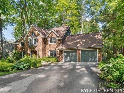 233 Foxdown Rd, Holland, MI, 49424