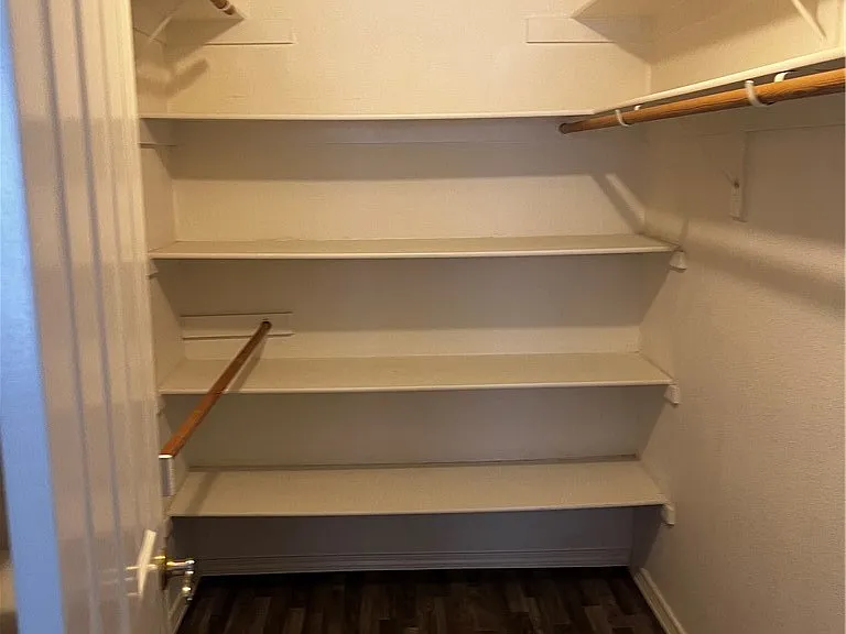701 Capri Dr #11B — Photo 17