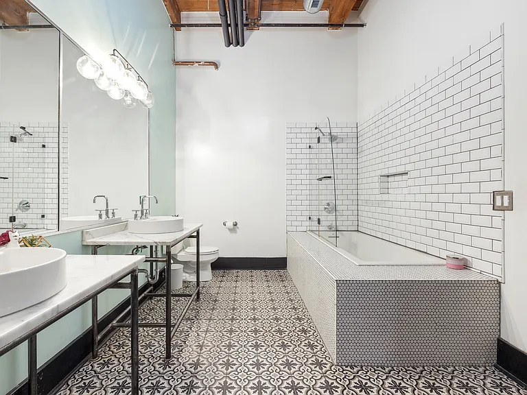 1101 W Lake St #3C — Photo 16