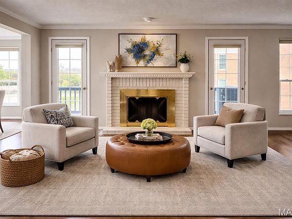 3rd image of 10367 Oxford Hill Dr APT 26
