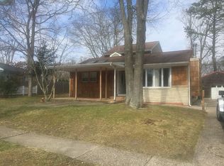 4 Nassau Rd, Somers Point, NJ 08244