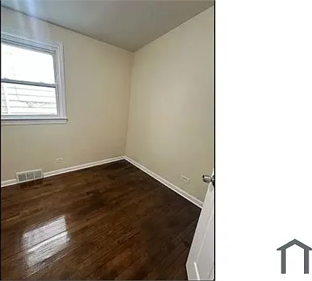 8500 S Manistee Ave #1 — Photo 3