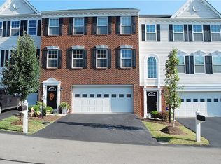 12 Abbeywood Ln, Canonsburg, PA 15317