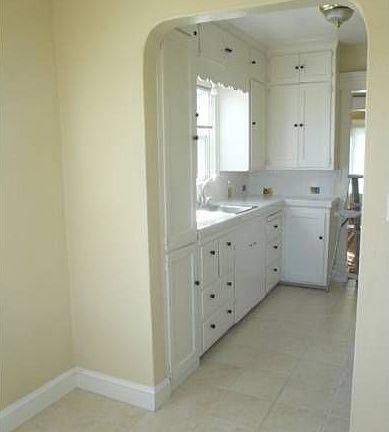 Kitchen & Breakfast Nook