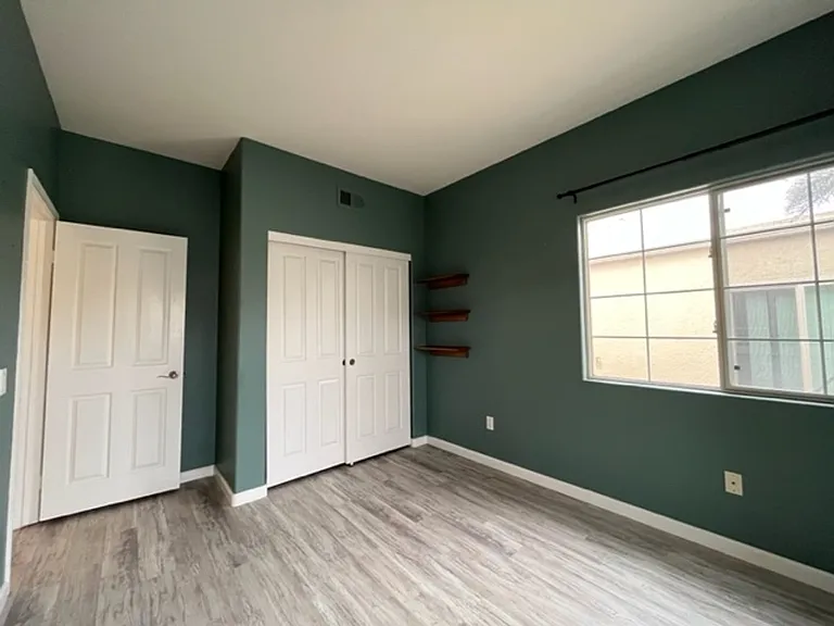 4927 Brighton Ave — Photo 19