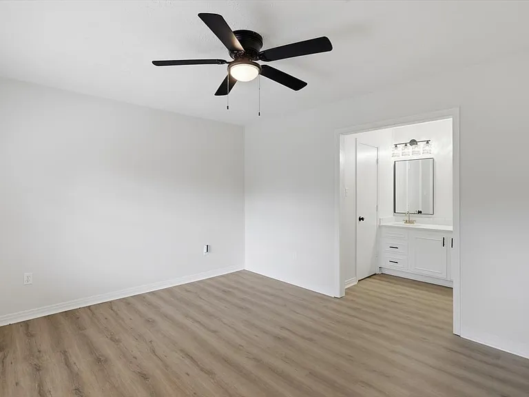 3626 Wilcox Dr — Photo 17