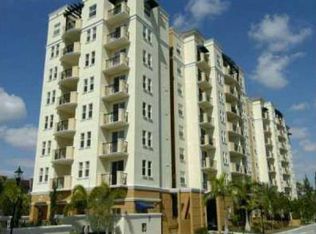 9021 SW 94th St APT 402, Miami, FL 33176