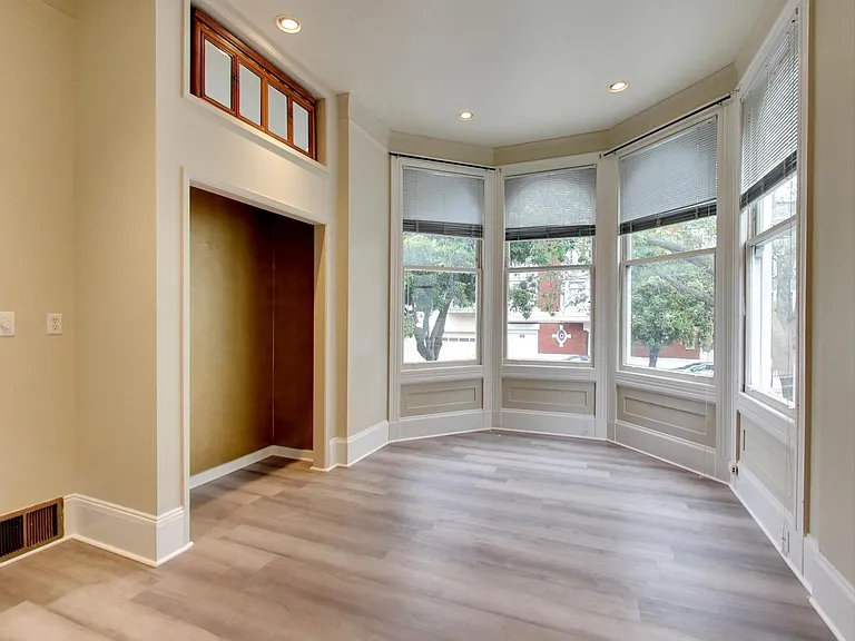 2707 Sacramento St #1 — Photo 1