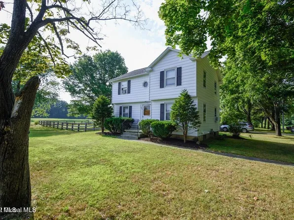 642 Feura Bush Road, Delmar, NY 12054