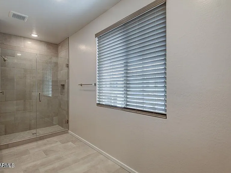 2831 S Central Dr — Photo 22