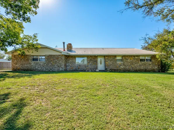 398831 W 1400th Rd, Dewey, OK 74029
