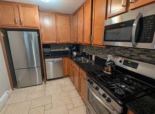 677 S River Rd, Des Plaines, IL 60016