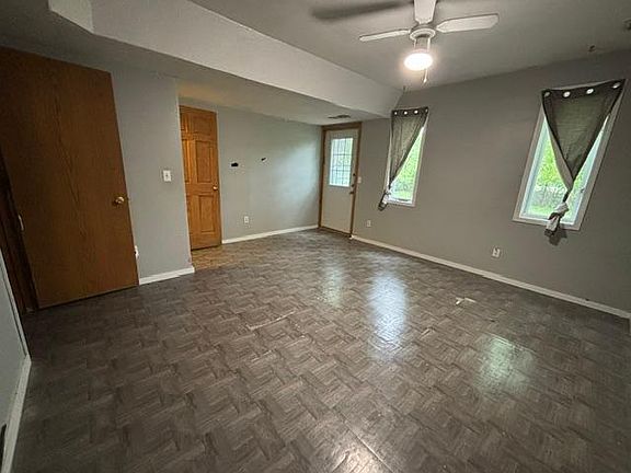 4th image of 1837 8th St NW