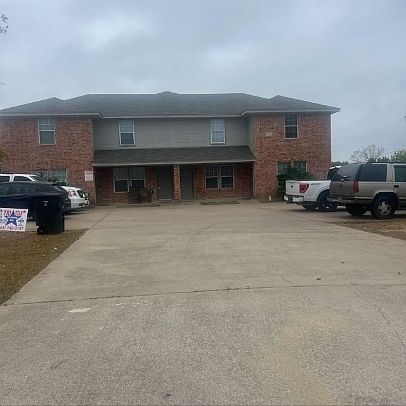 1st image of 3605 Malibu Ln