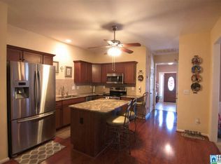 413 Sweet Leaf Ln, Maylene, AL 35114