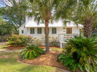 933 McCants Dr, Mount Pleasant, SC 29464